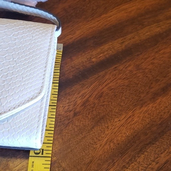 NWT Enzo Angiolini faux snake skin crossbody wallet vegan snake skin - Picture 9 of 9